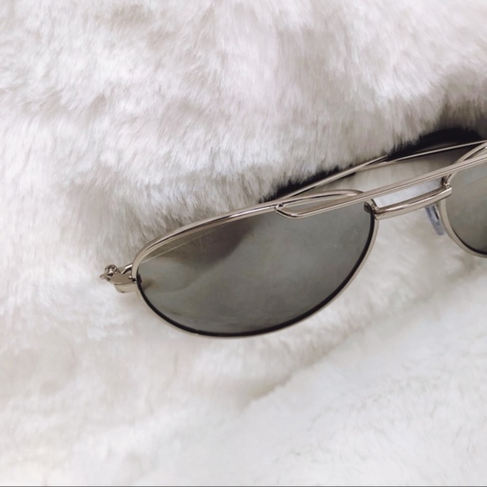 Hunter Mirrored Aviator Sunglasses - Picture 10 of 16